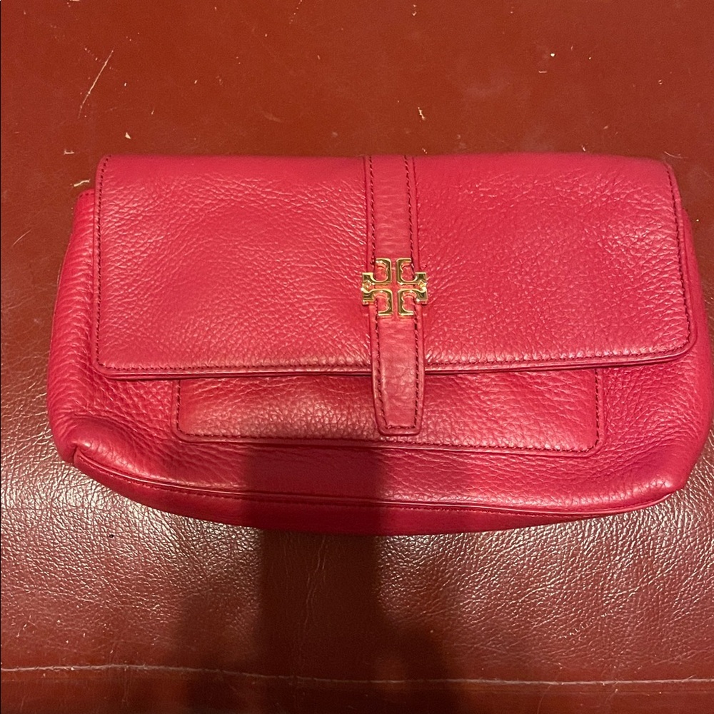 TORY BURCHVibrant Red Leather Wristlet…Gorgeous!